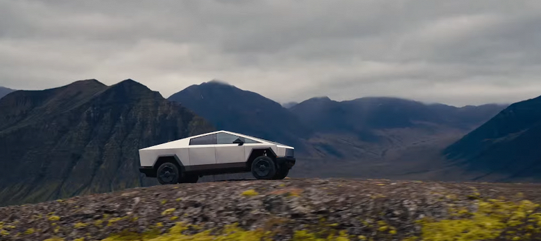 Полноприводный Tesla Cybertruck 2025 впервые предлагают заказать в России